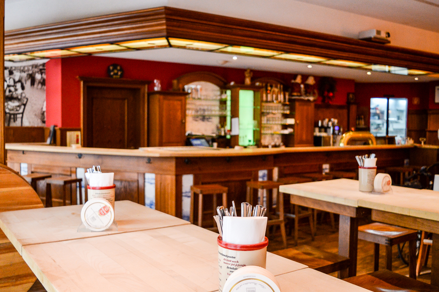 Zum Alten Brauhaus Severinstraße 51 50678 Köln TISCHRESERVIERUNGEN Tel. 0221 60608780